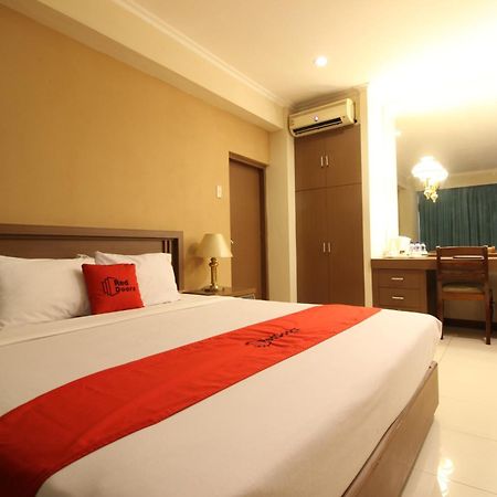 Reddoorz Premium @ Slamet Riyadi 2 Solo 外观 照片