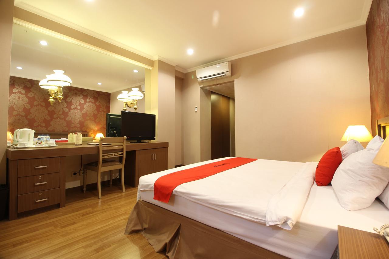 Reddoorz Premium @ Slamet Riyadi 2 Solo 外观 照片