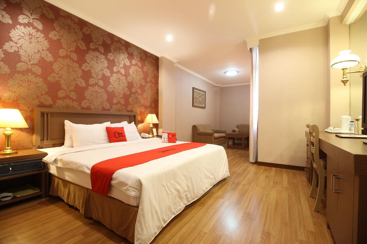 Reddoorz Premium @ Slamet Riyadi 2 Solo 外观 照片