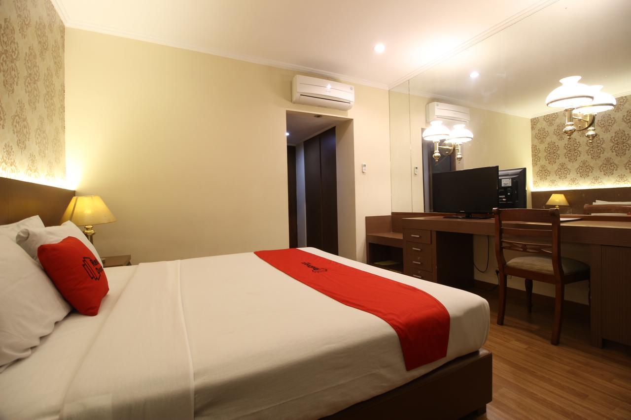 Reddoorz Premium @ Slamet Riyadi 2 Solo 外观 照片