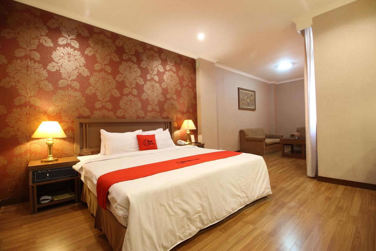 Reddoorz Premium @ Slamet Riyadi 2 Solo 外观 照片
