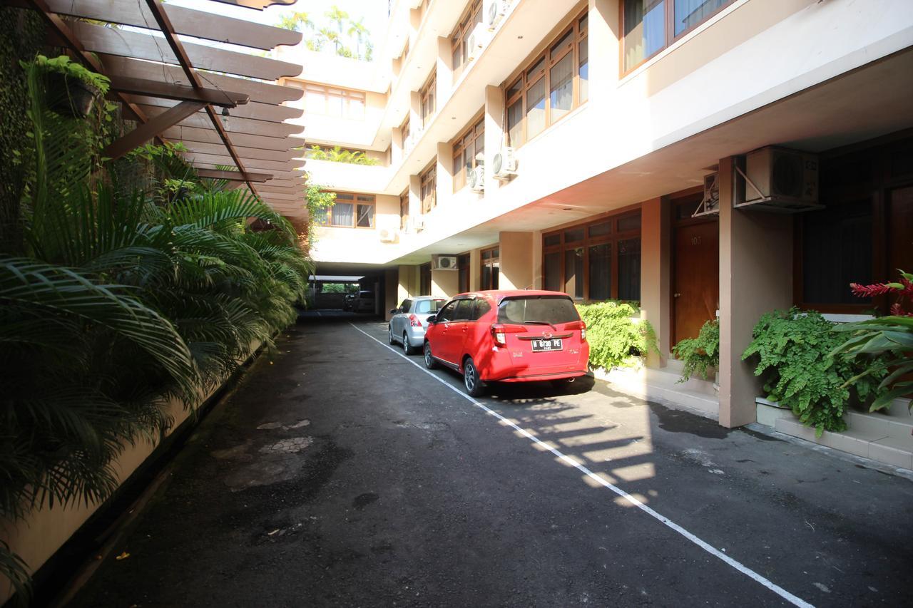Reddoorz Premium @ Slamet Riyadi 2 Solo 外观 照片