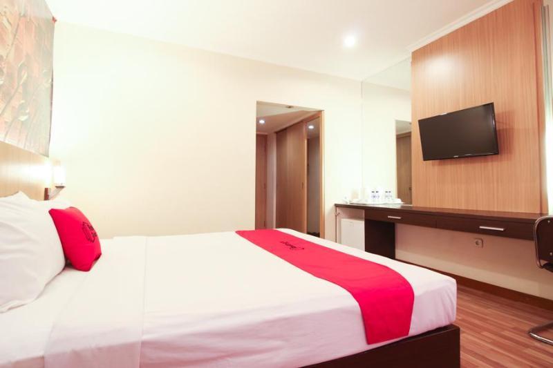 Reddoorz Premium @ Slamet Riyadi 2 Solo 外观 照片